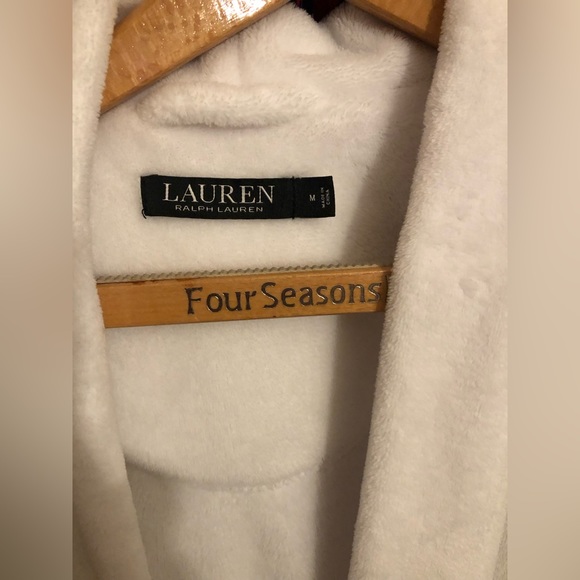 Ralph Lauren Soft White Robe With Gift ? - Picture 7 of 11